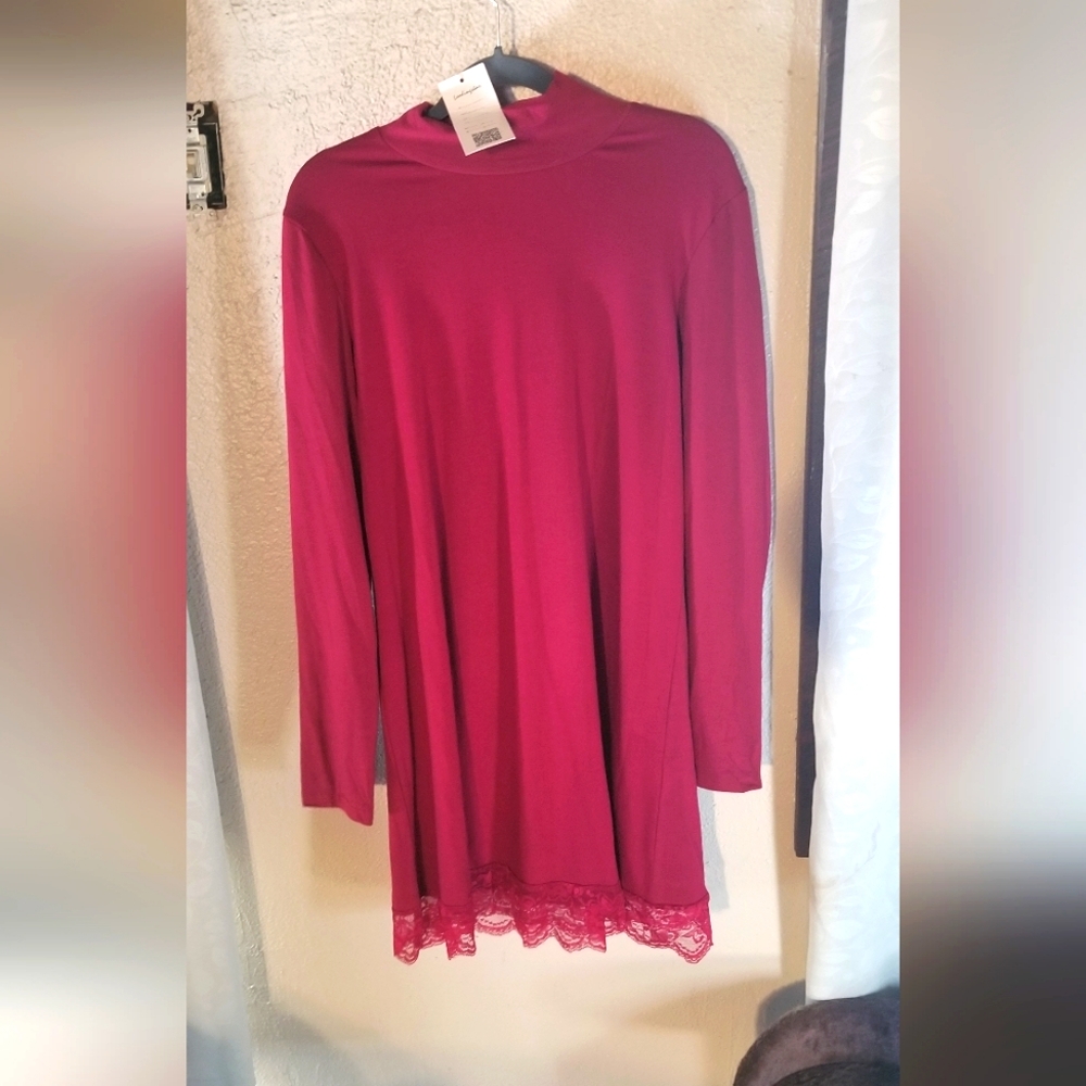 Brand new Leadingstar long sleeved dress